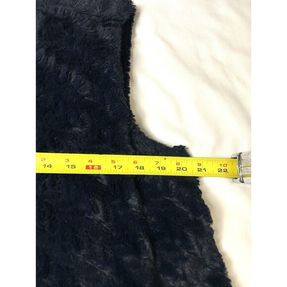 Midnight Blue Soft Faux Fur Luxury Vest by G. by Guiliana - Size M. SKU LRC4-2 - Picture 4 of 7